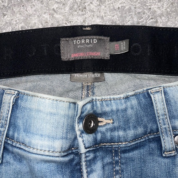 Torrid Bombshell Straight Leg Jeans 16R - Picture 4 of 6